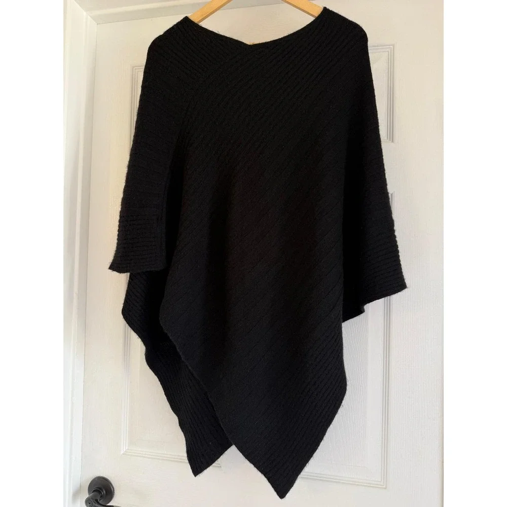 Beryll Black 100% Cashmere Ribbed Knit Poncho Wrap Made in USA OS Reg Price $490